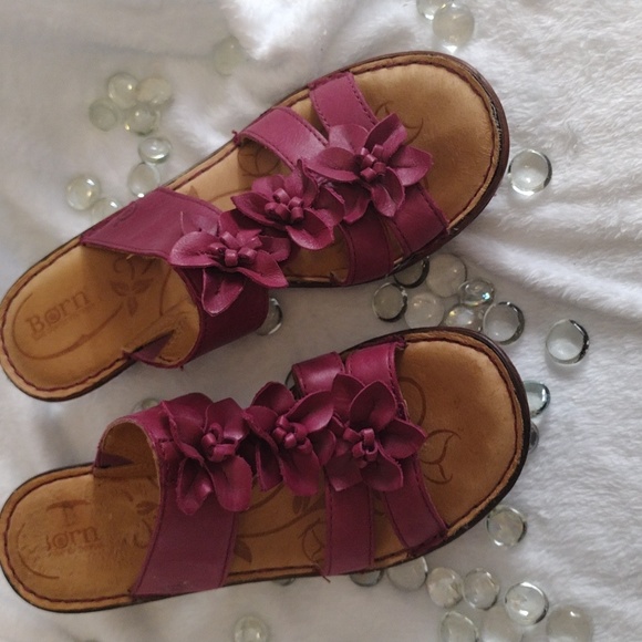 BORN Mulberry Leather Sandals - Picture 3 of 7